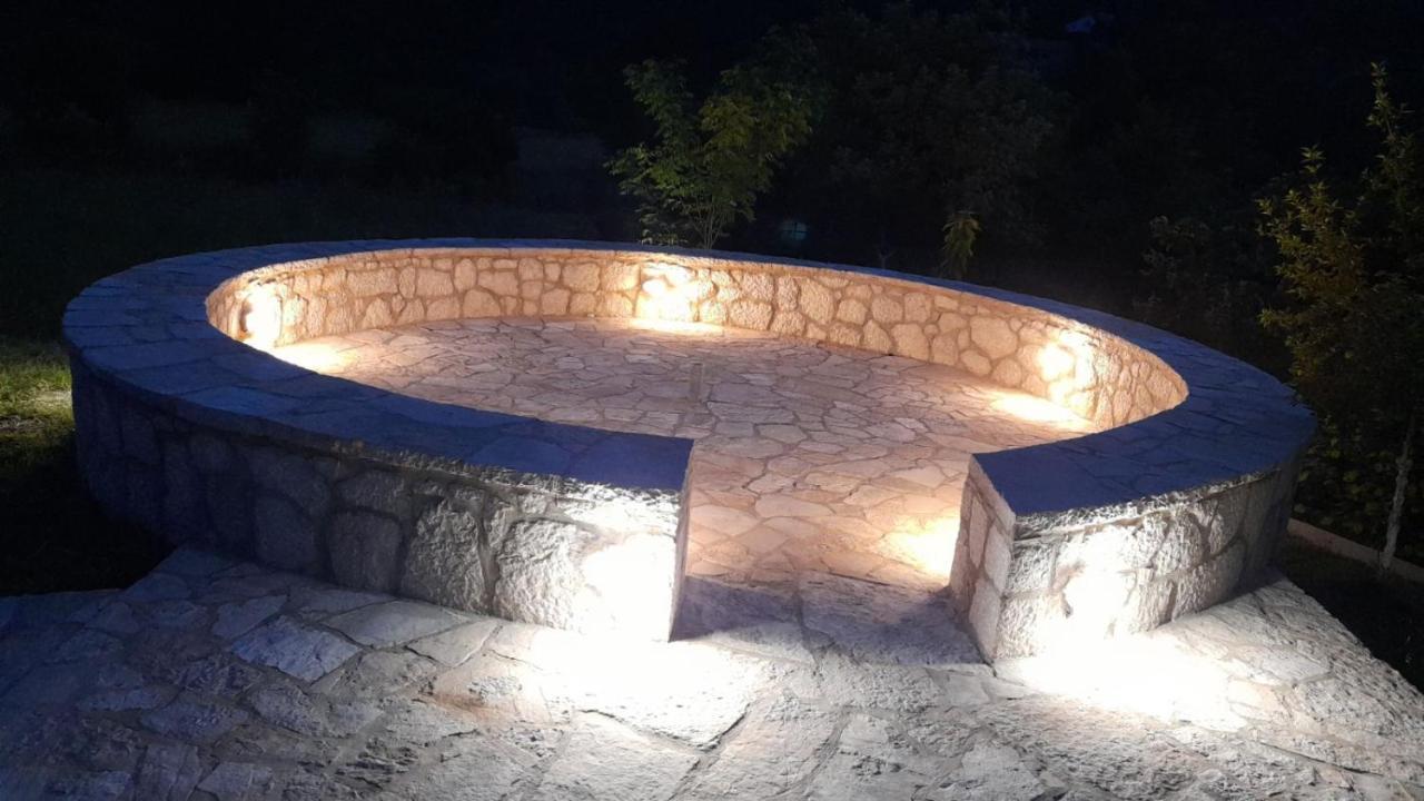 Pensjonat Aleksa Cetynia Zewnętrze zdjęcie